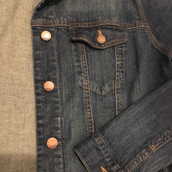 GAP jean jacket - Picture 2 of 3